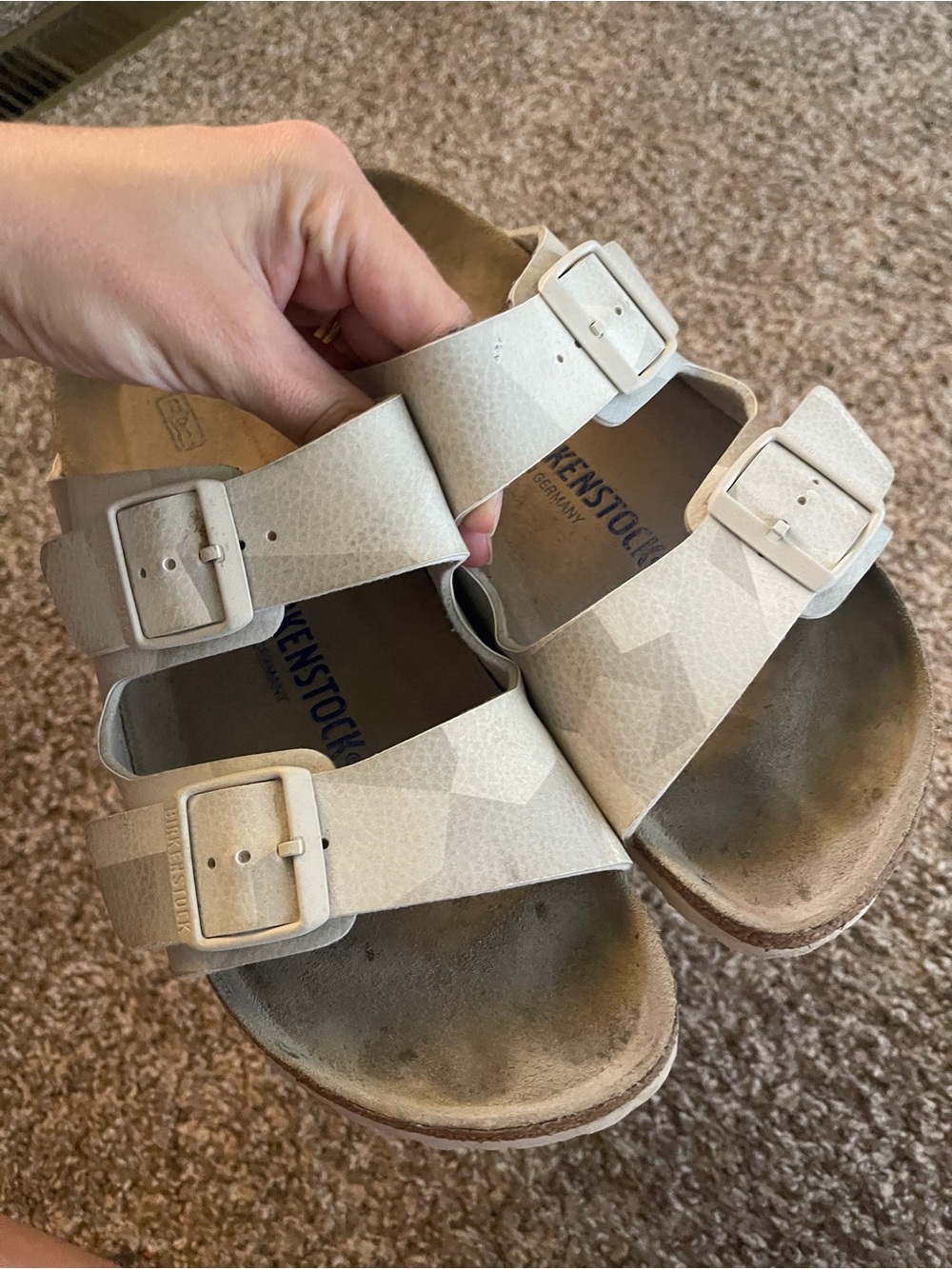 Birkenstock Arizona 2 strap sandals in white grey size 41 - Picture 6 of 8